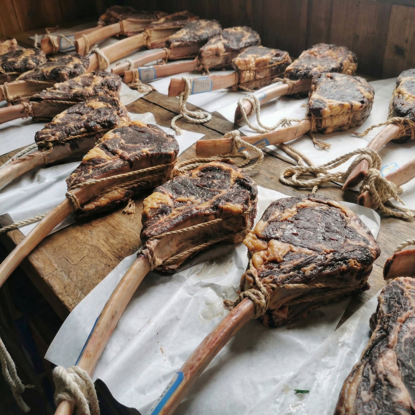 Premium Dry-Aged Steak – Rich Flavor, Tender Texture